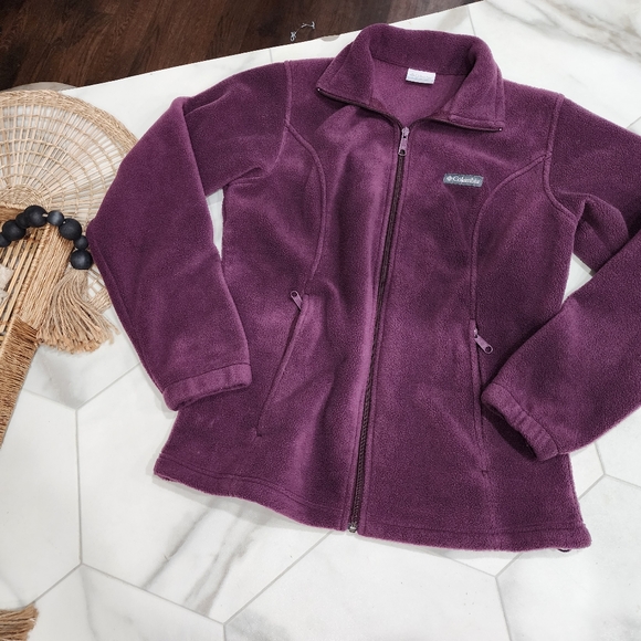 [COLUMBIA] womens size Medium, maroon long sleeve zip up jacket . - Picture 13 of 16